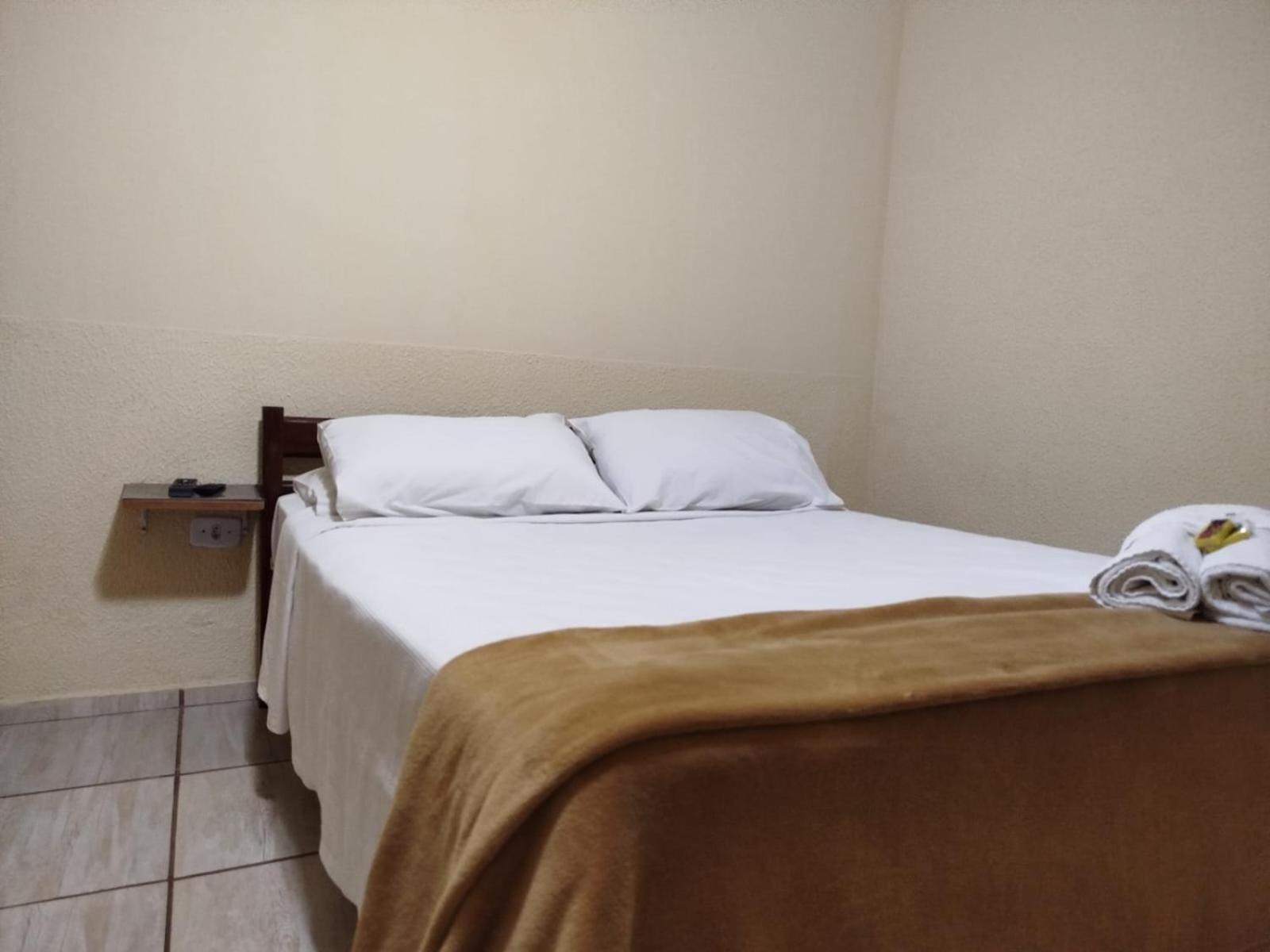Caminito Hotel Santo Antônio do Pinhal Buitenkant foto